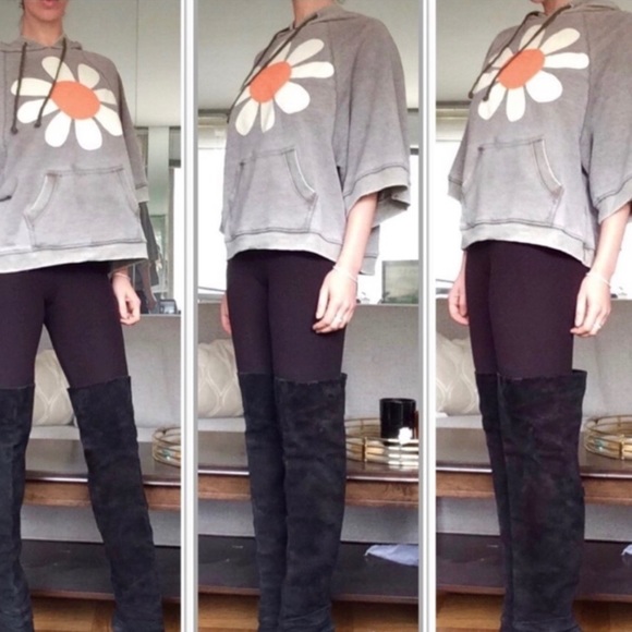 WILDFOX  Daisy hooded sweatshirt - Picture 5 of 7